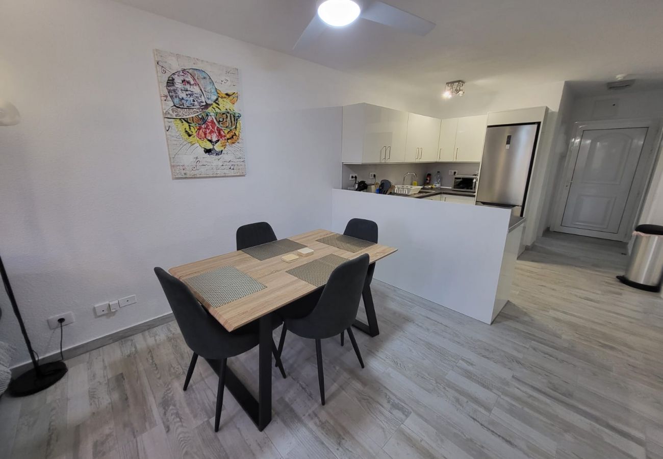 Apartamento en Los Cristianos - Castle Harbour 2