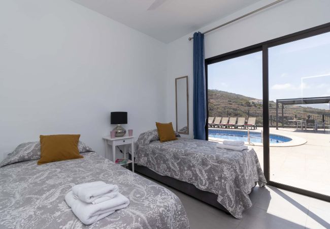 Villa en Adeje - Villa El Mirador 6 Bedrooms Villa en Adeje - Villa El Mirador 6 Bedrooms