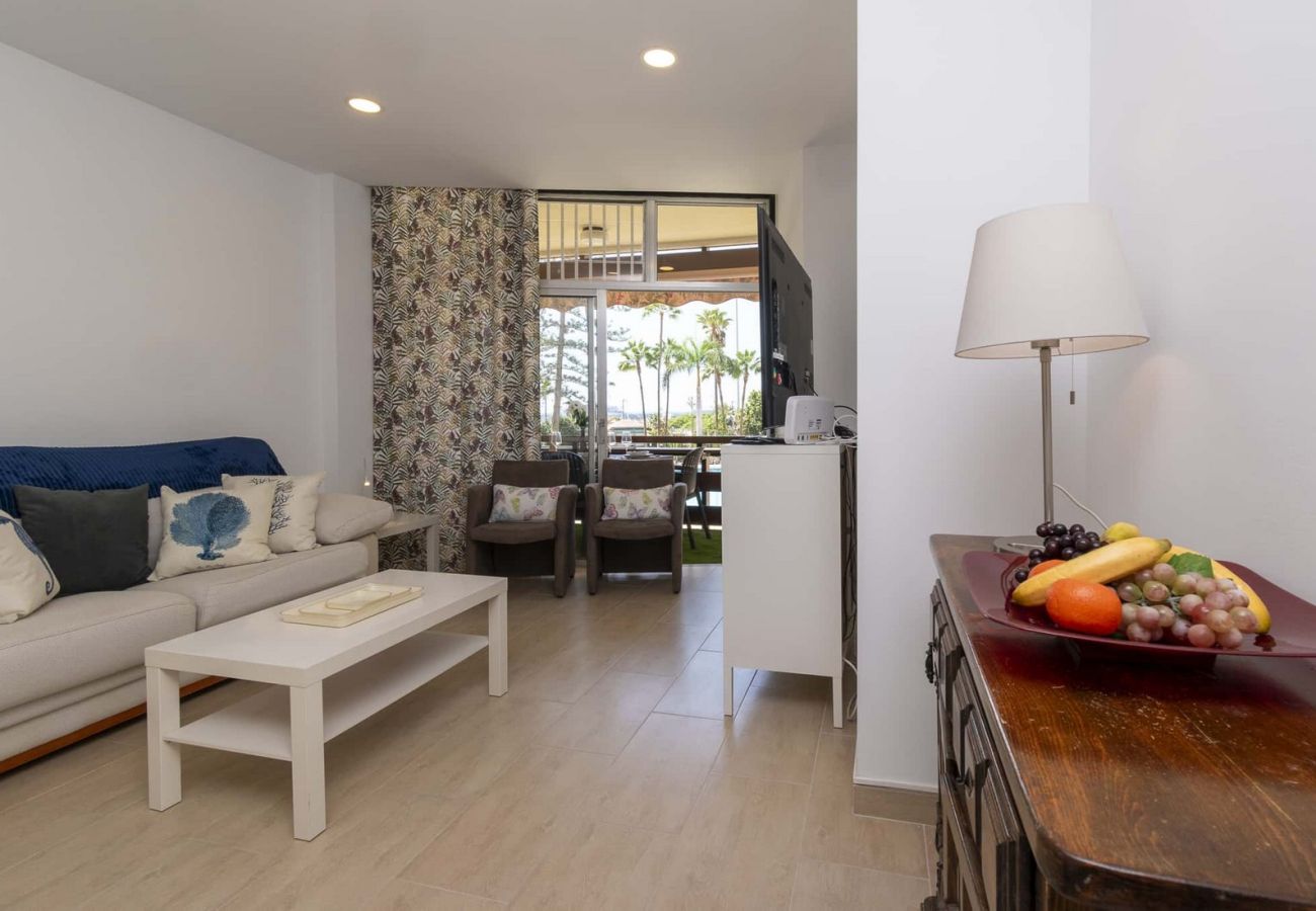 Apartamento en Los Cristianos - Sea Breeze Frontline Apartment