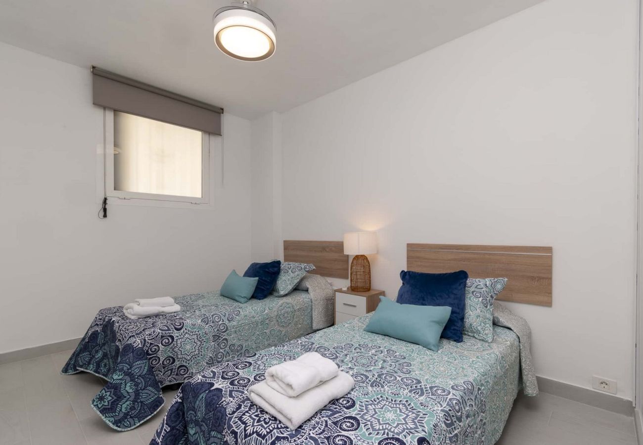 Apartamento en Los Cristianos - Sea Breeze Frontline Apartment