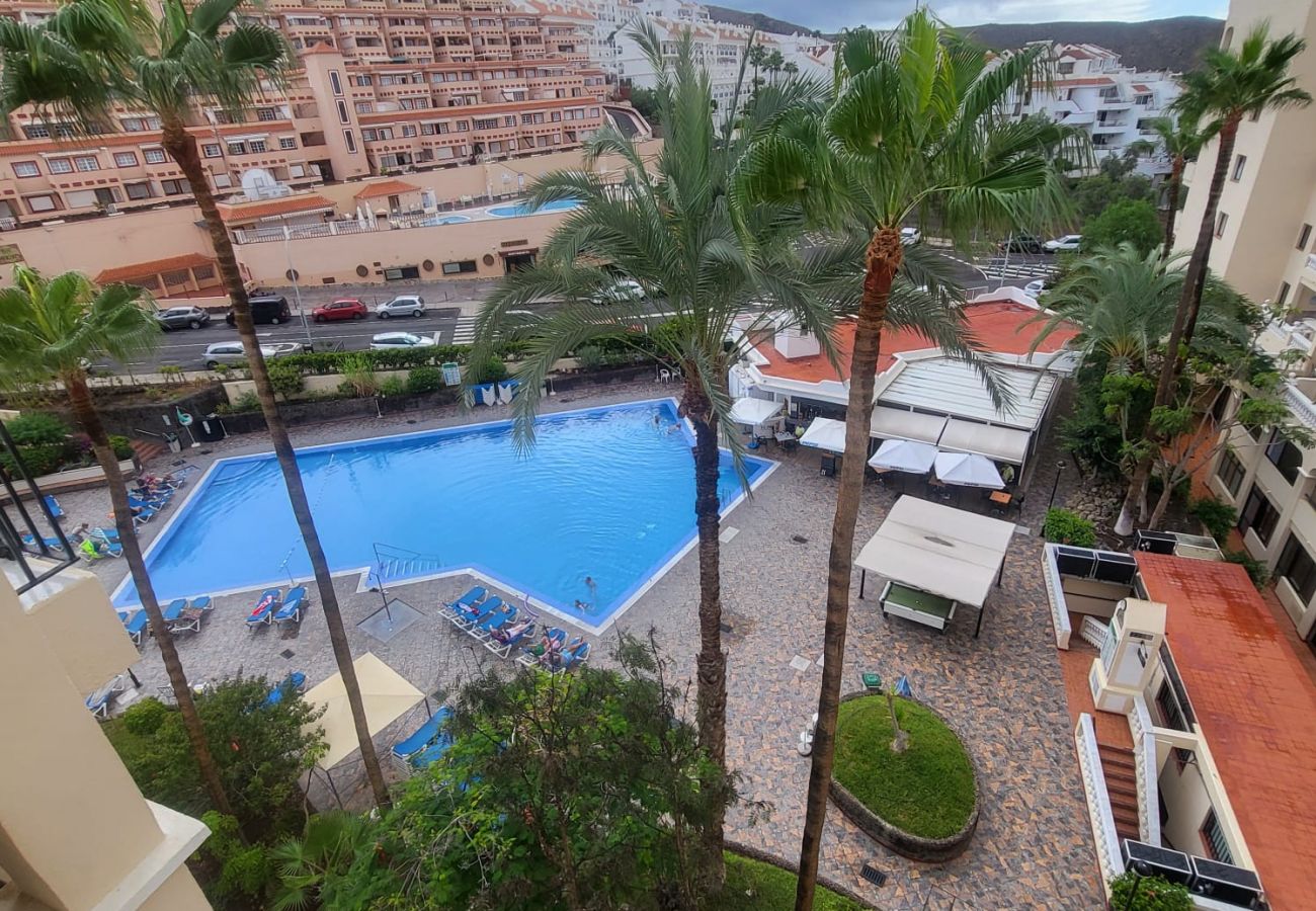 Apartamento en Los Cristianos - Castle Harbour 2 Bed Duplex