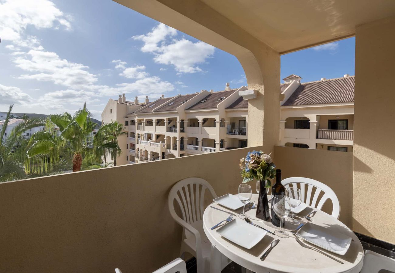 Apartamento en Los Cristianos - Castle Harbour 2 Bed Duplex
