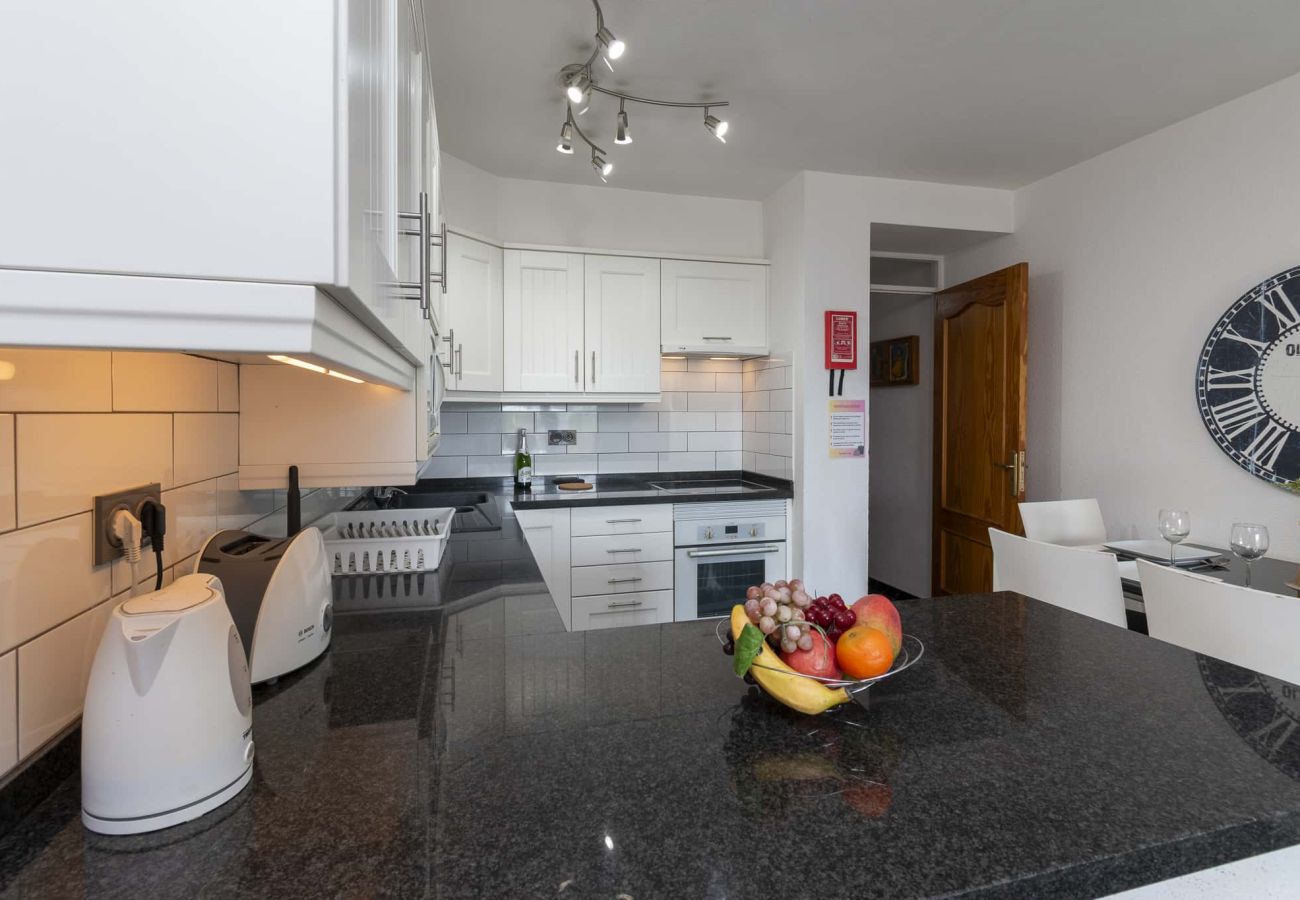 Apartamento en Los Cristianos - Castle Harbour 2 Bed Duplex