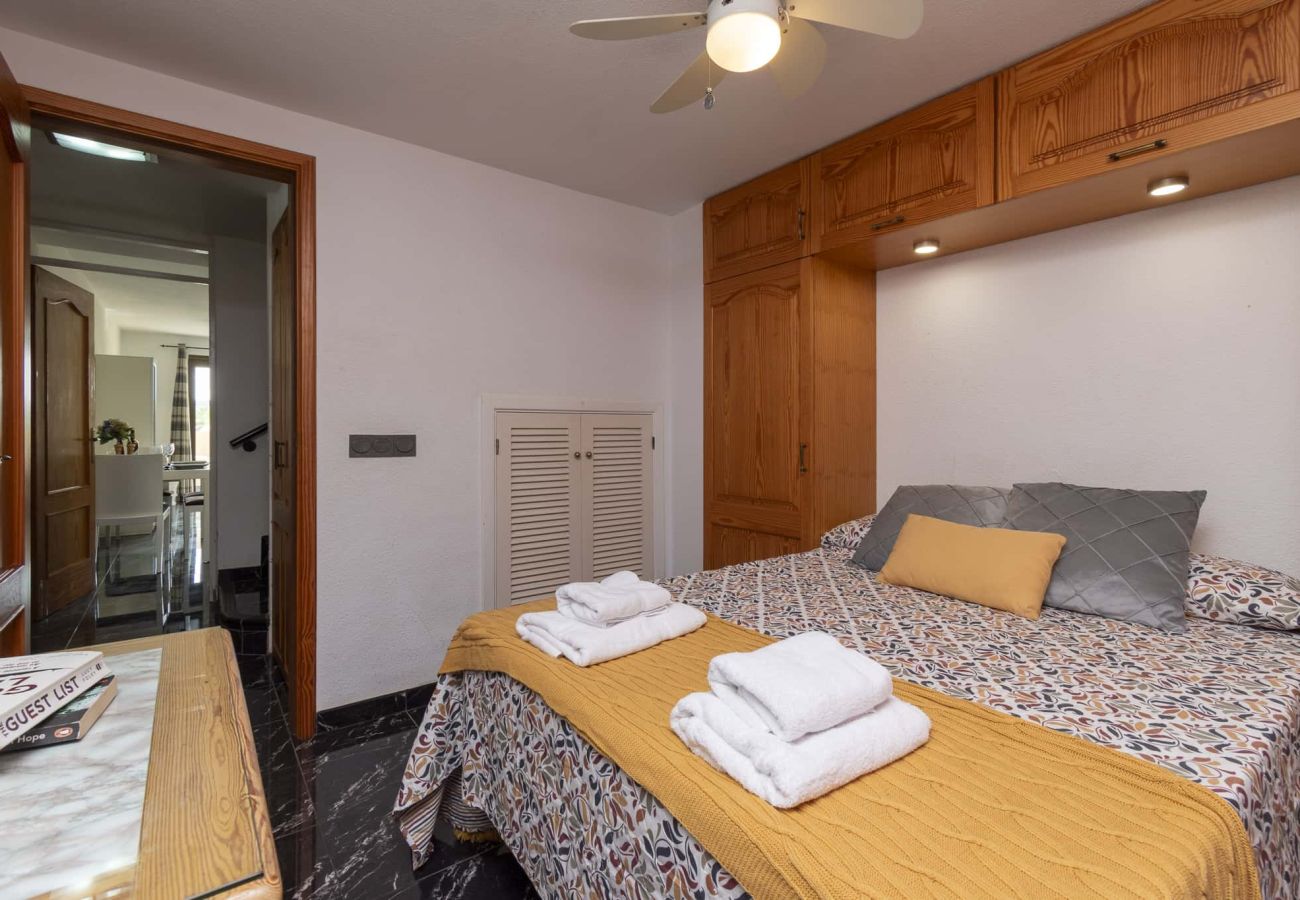 Apartamento en Los Cristianos - Castle Harbour 2 Bed Duplex