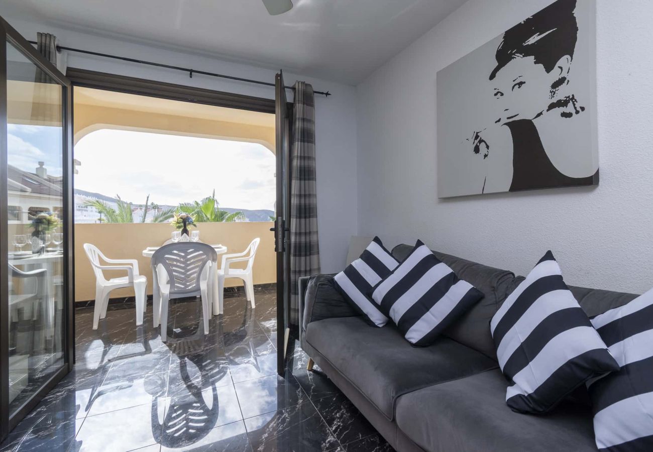 Apartamento en Los Cristianos - Castle Harbour 2 Bed Duplex
