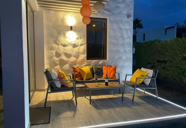 Appartement à Playa de Las Americas - Apartamerica Garden Apartment, 150 Metres From The