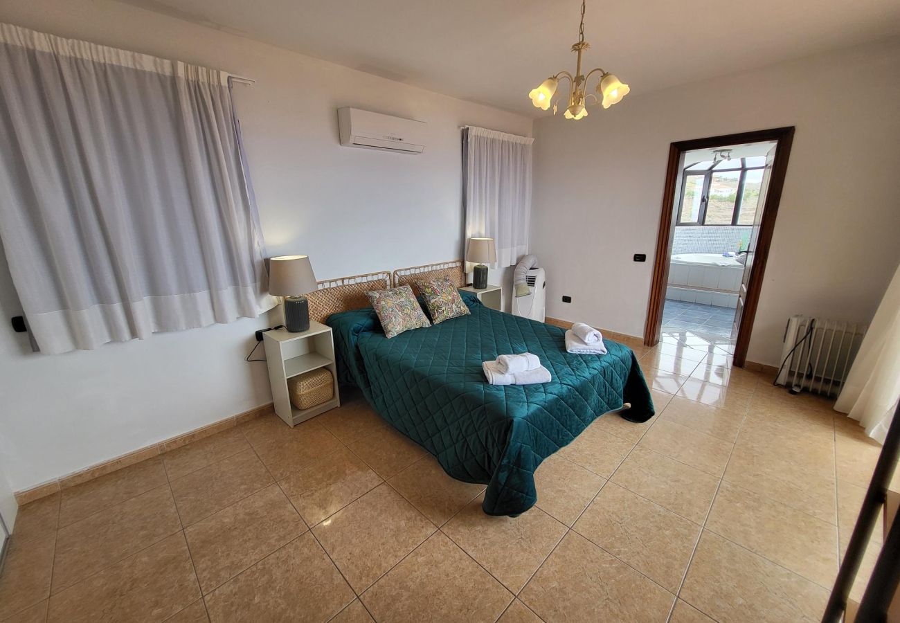 Villa a Adeje - Villa El Mirador 6 Bedrooms