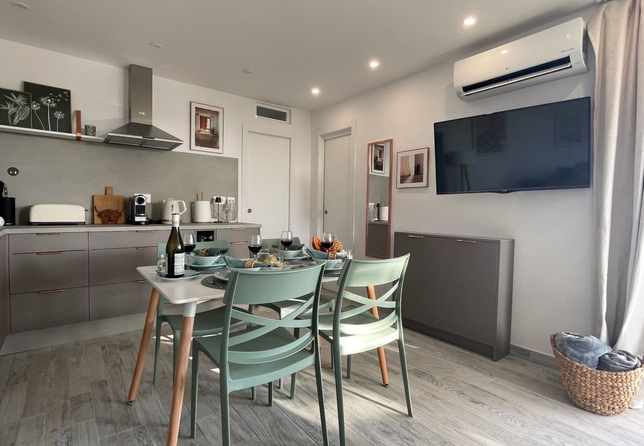 Appartamento a Playa de Las Americas - Apartamerica Garden Apartment, 150 Metres From The