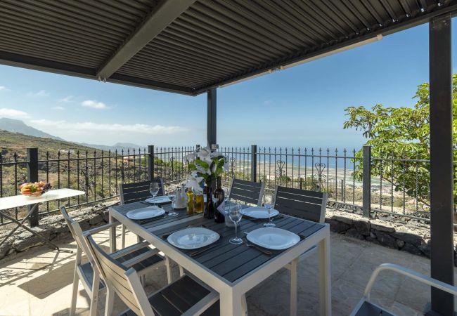 Villa in Adeje - Villa El Mirador Villa in Adeje - Villa El Mirador