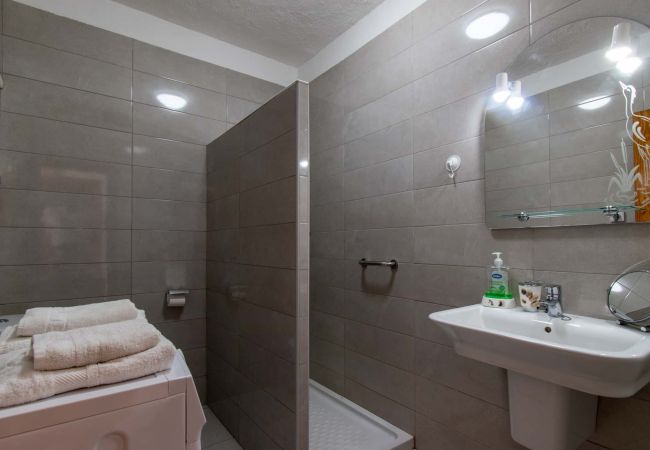 Apartment in Playa de Las Americas - Las Blanquitas 5 Apartment in Playa de Las Americas - Las Blanquitas 5