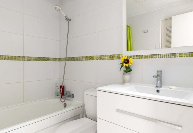 Apartment in Los Cristianos - Castle Harbour 5 Apartment in Los Cristianos - Castle Harbour 5