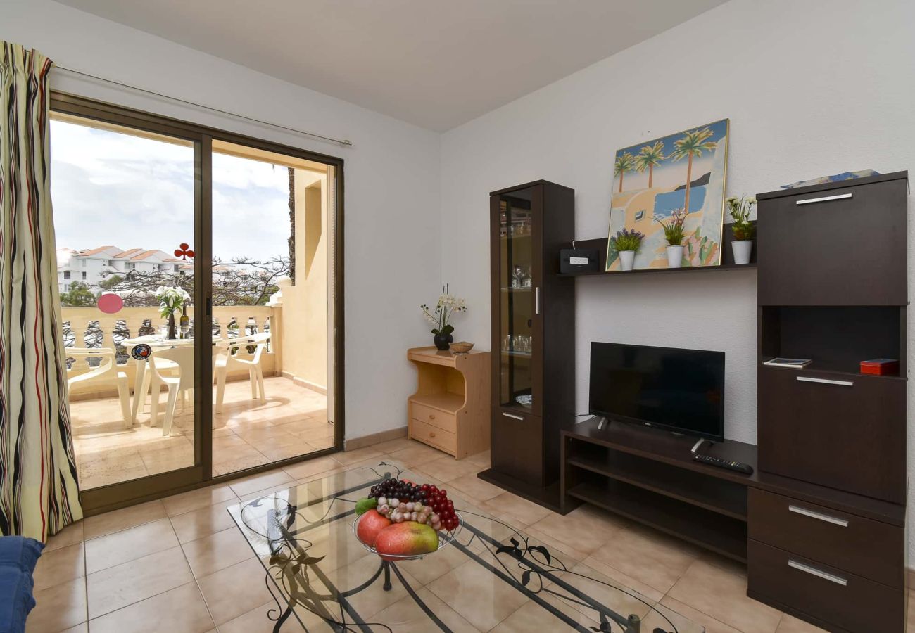 Apartment in Los Cristianos - Castle Harbour 3