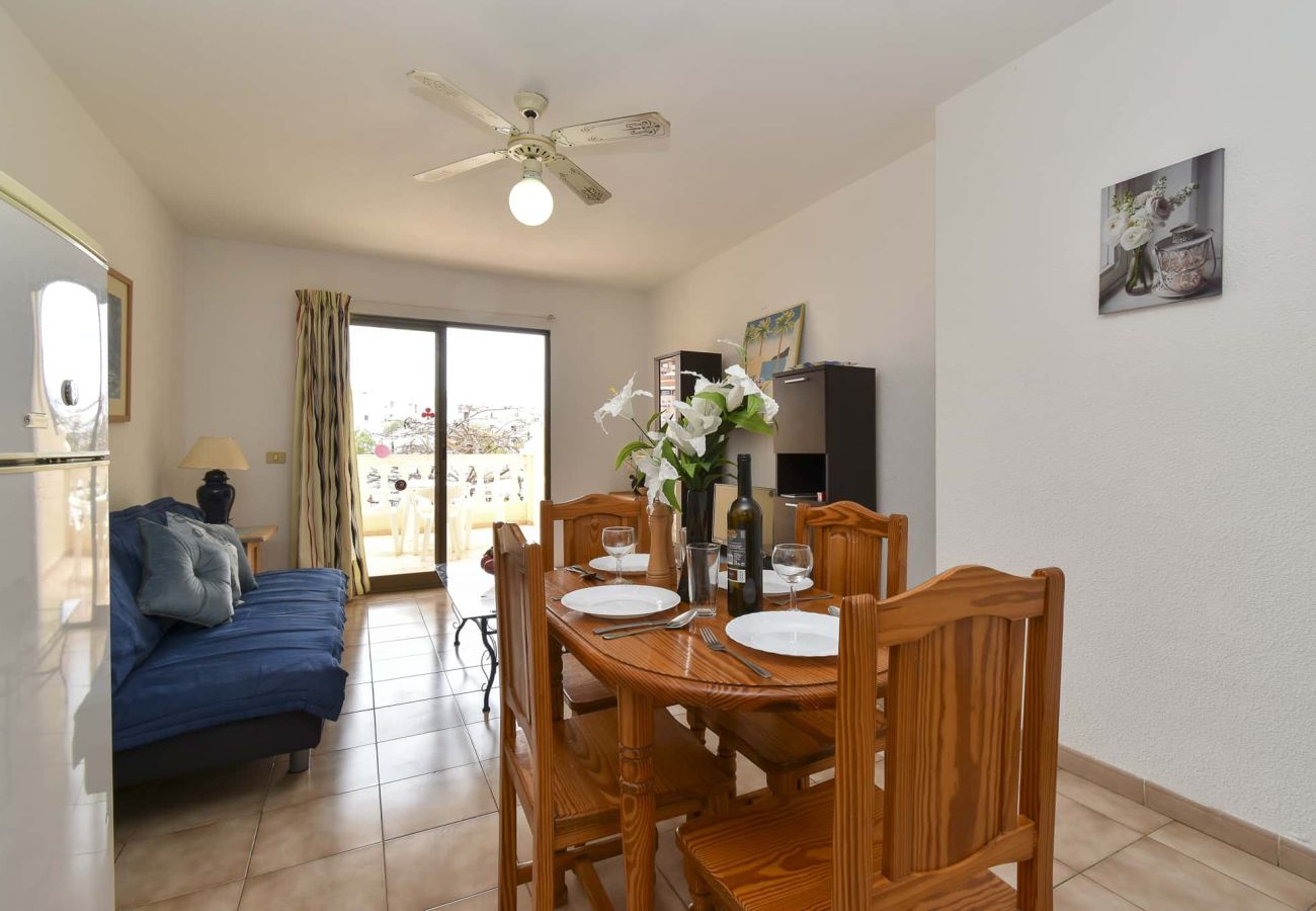 Apartment in Los Cristianos - Castle Harbour 3