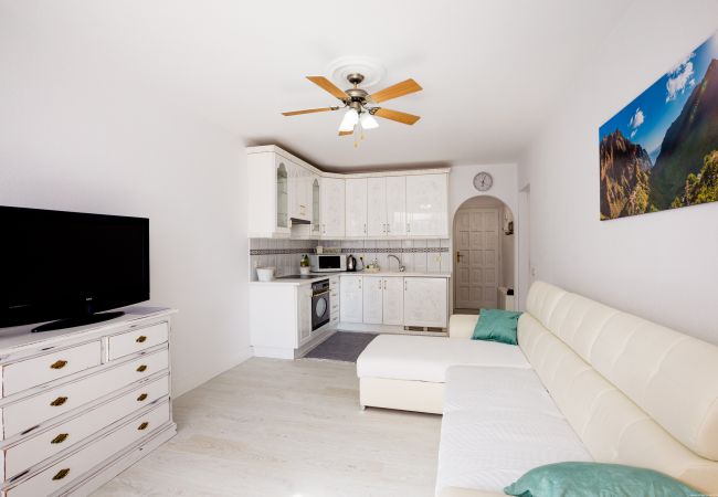 Apartment in Los Cristianos - Los Diamantes 9 Apartment in Los Cristianos - Los Diamantes 9