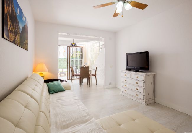 Apartment in Los Cristianos - Los Diamantes 9 Apartment in Los Cristianos - Los Diamantes 9
