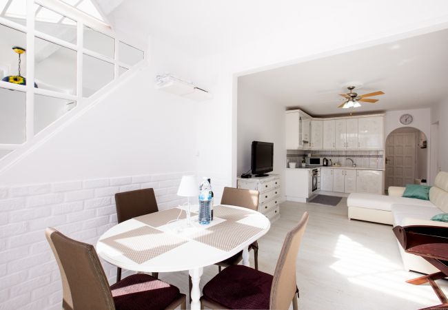 Apartment in Los Cristianos - Los Diamantes 9 Apartment in Los Cristianos - Los Diamantes 9