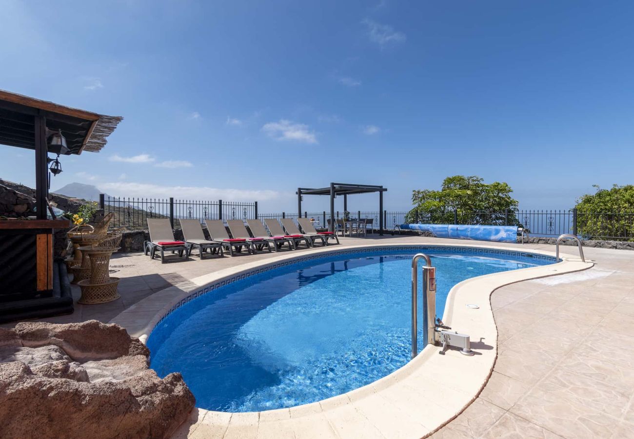 Villa in Adeje - Villa El Mirador 6 Bedrooms
