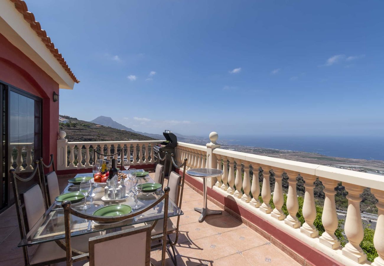 Villa in Adeje - Villa El Mirador 6 Bedrooms