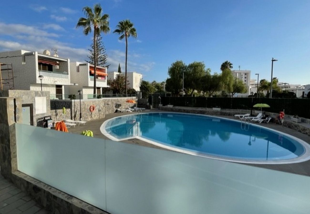 Apartment in Playa de Las Americas - Apartamerica Garden Apartment, 150 Metres From The