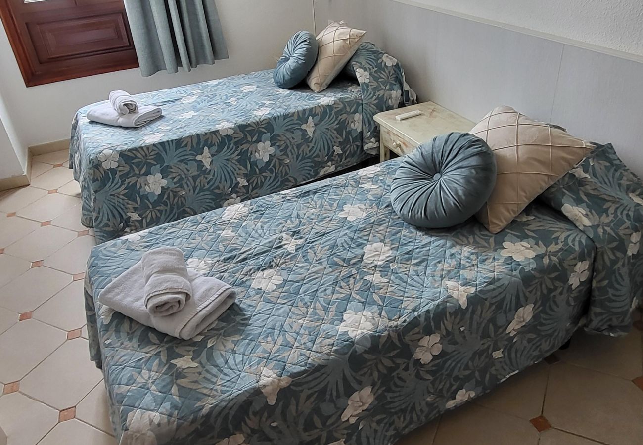 Apartment in Playa de Las Americas - Parque Santiago II - 2 Bed Sea View