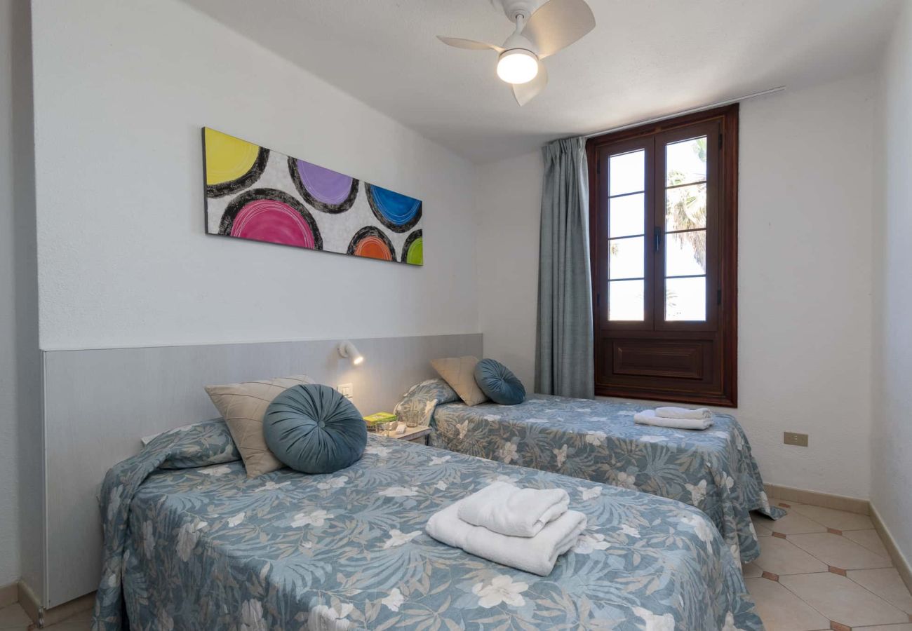 Apartment in Playa de Las Americas - Parque Santiago II - 2 Bed Sea View