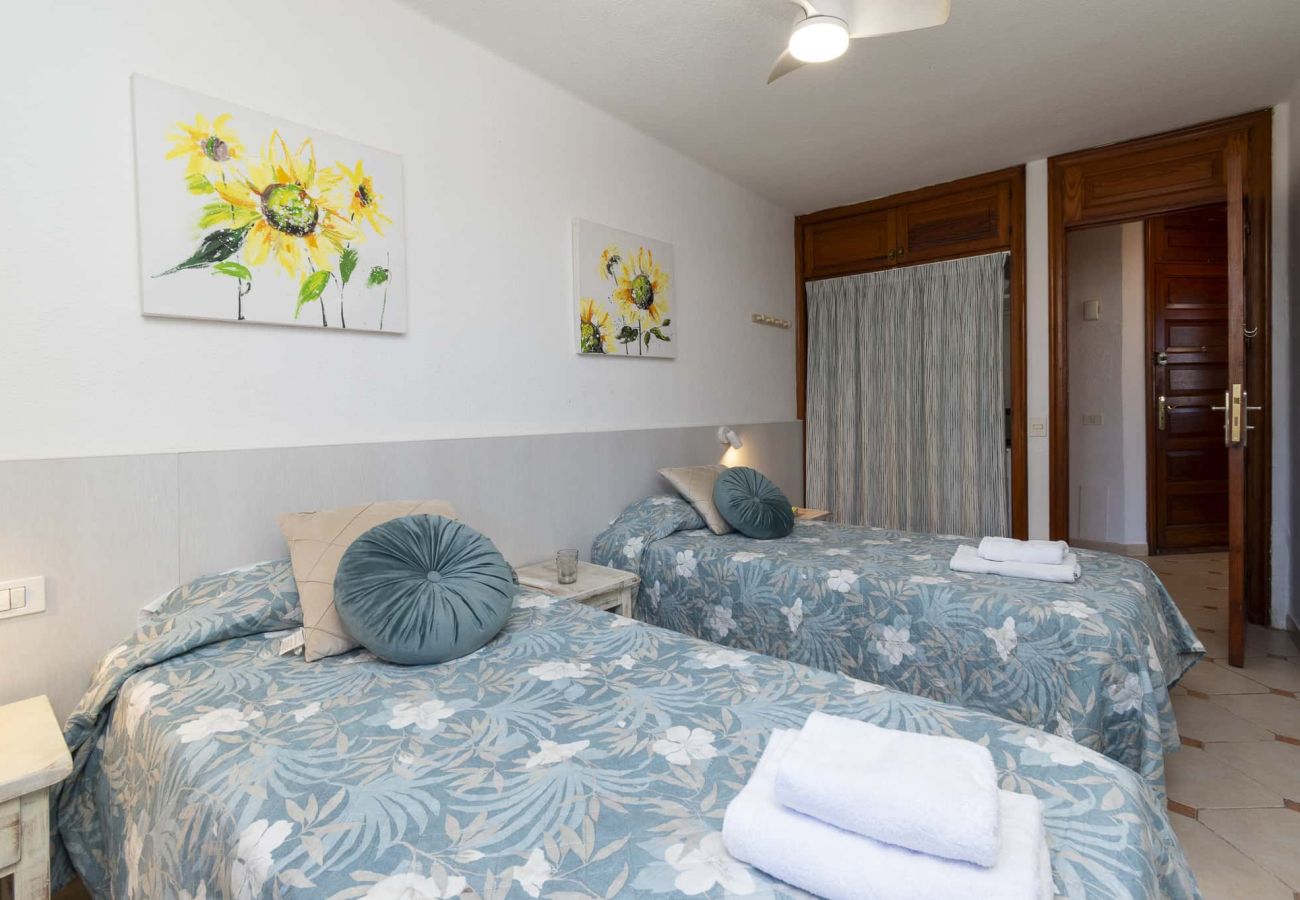 Apartment in Playa de Las Americas - Parque Santiago II - 2 Bed Sea View