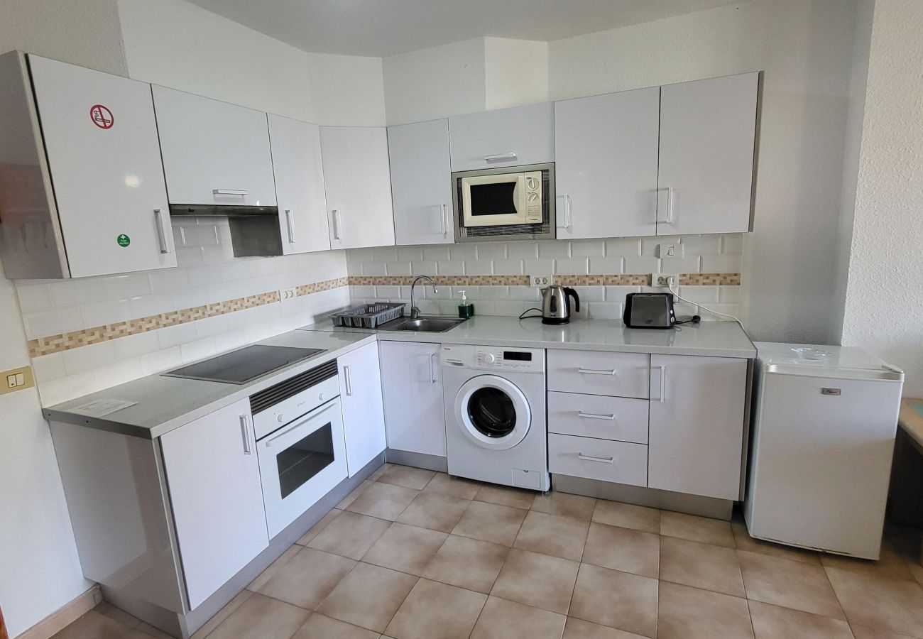 Apartment in Los Cristianos - Castle Harbour 7