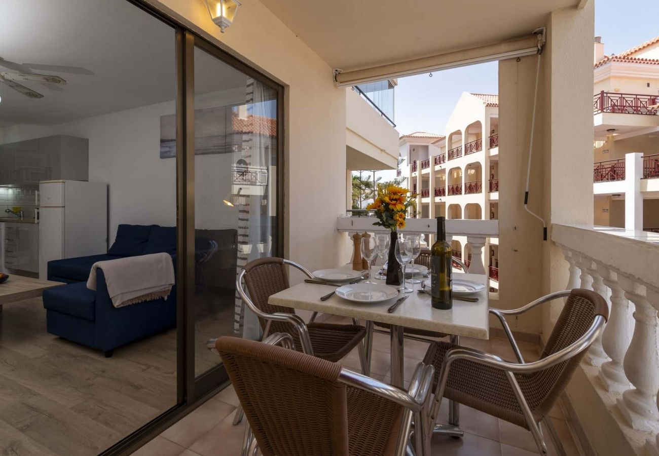 Apartment in Los Cristianos - Castle Harbour 4 - 1 bed apartment