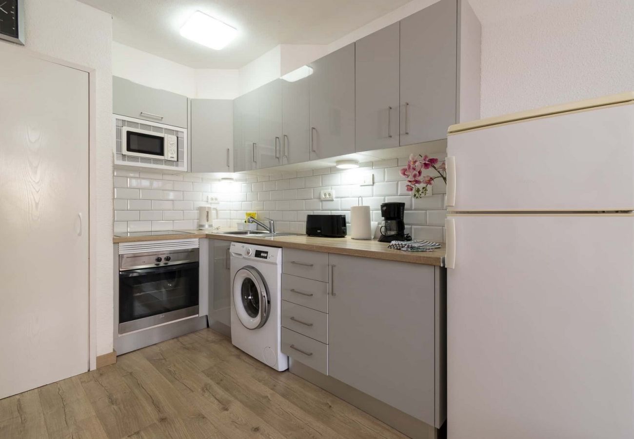 Apartment in Los Cristianos - Castle Harbour 4 - 1 bed apartment