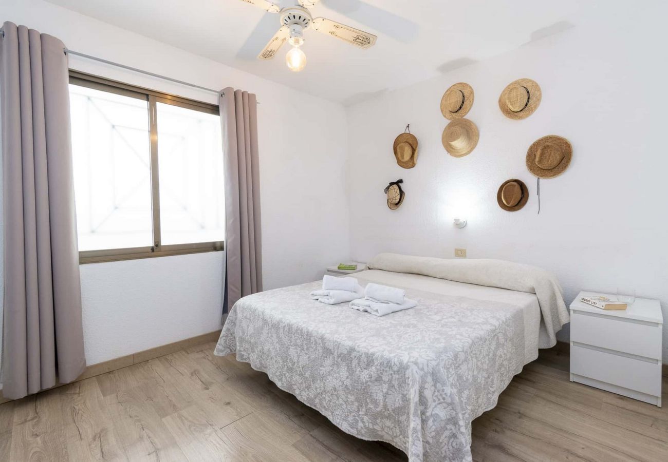 Apartment in Los Cristianos - Castle Harbour 4 - 1 bed apartment